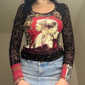 Save the queen graphic long sleeve